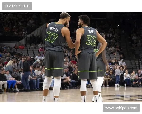 唐斯深情回忆狼队老队友表达愿意为他们付出一切的坚定决心